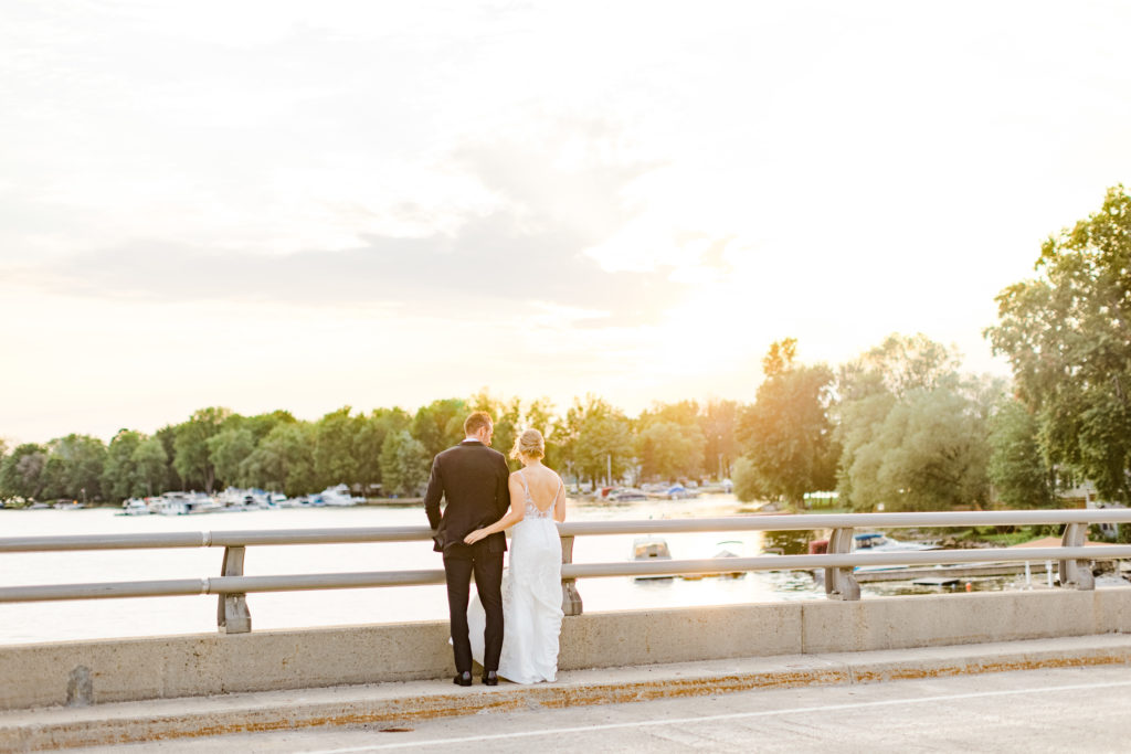 Alexis Joshua Ccs On The Rideau Wedding Photos Grey Loft Studio 2021