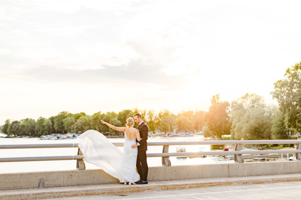 Alexis Joshua Ccs On The Rideau Wedding Photos Grey Loft Studio 2021