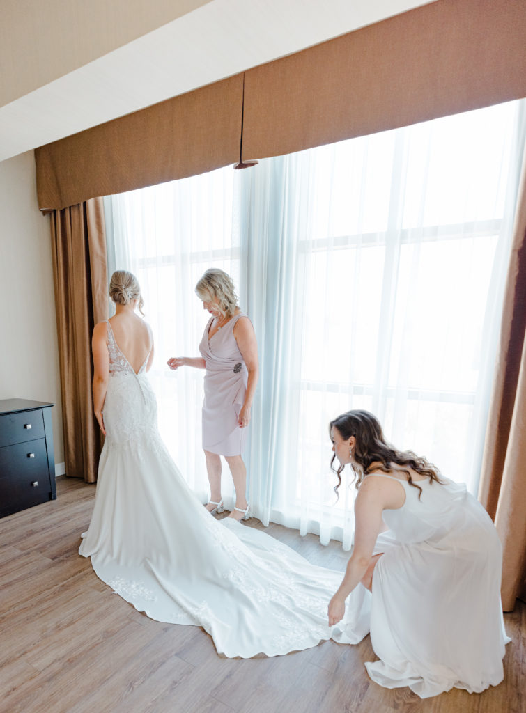 Alexis Joshua Ccs On The Rideau Wedding Photos Grey Loft Studio 2021