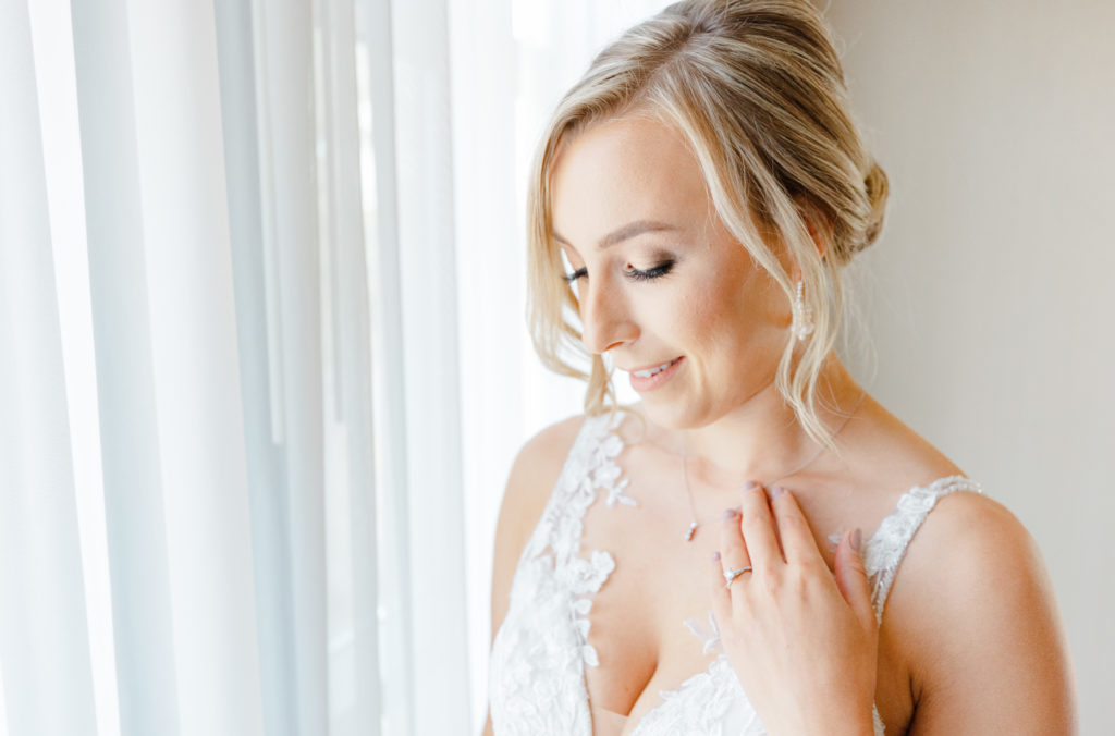 Alexis Joshua Ccs On The Rideau Wedding Photos Grey Loft Studio 2021