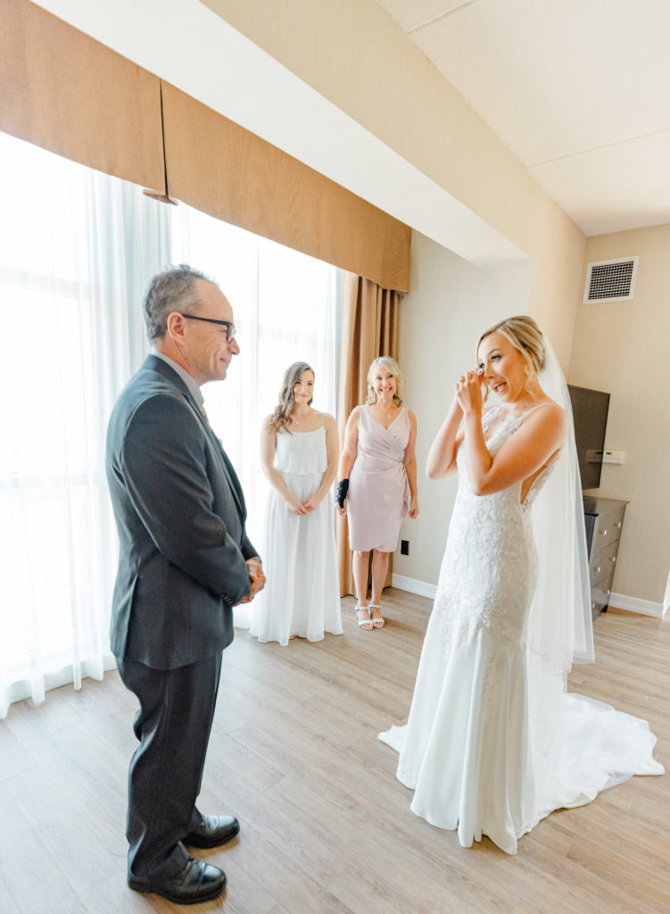 Alexis Joshua Ccs On The Rideau Wedding Photos Grey Loft Studio 2021