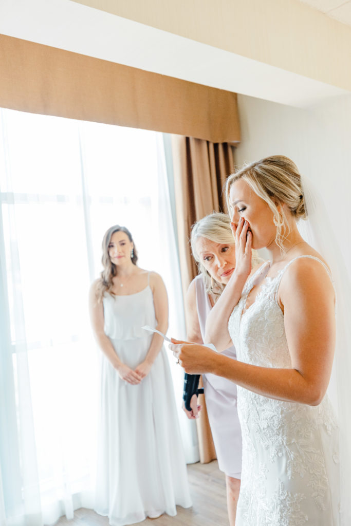 Alexis Joshua Ccs On The Rideau Wedding Photos Grey Loft Studio 2021
