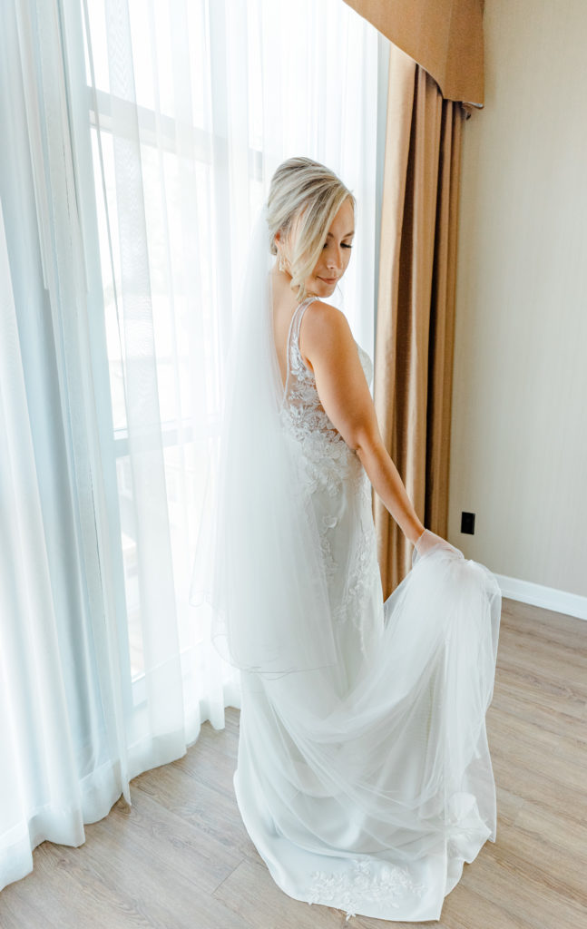 Alexis Joshua Ccs On The Rideau Wedding Photos Grey Loft Studio 2021