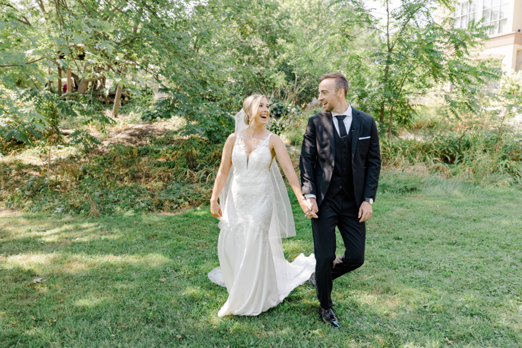 Alexis Joshua Ccs On The Rideau Wedding Photos Grey Loft Studio 2021