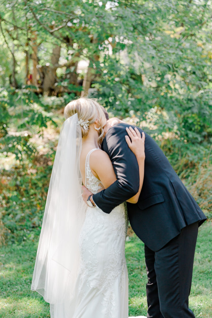 Alexis Joshua Ccs On The Rideau Wedding Photos Grey Loft Studio 2021
