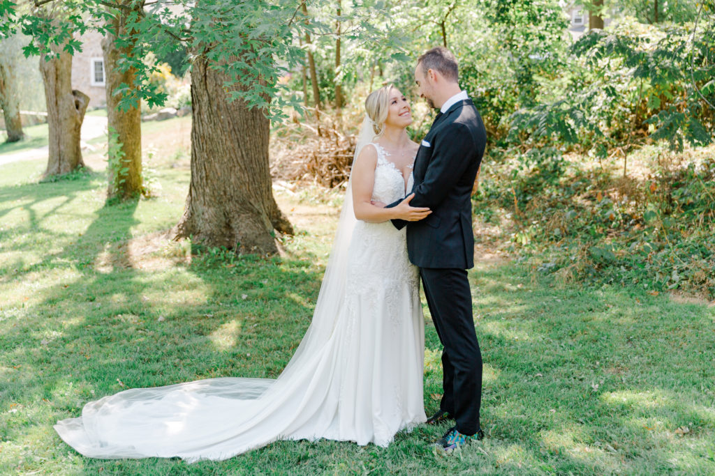 Alexis Joshua Ccs On The Rideau Wedding Photos Grey Loft Studio 2021