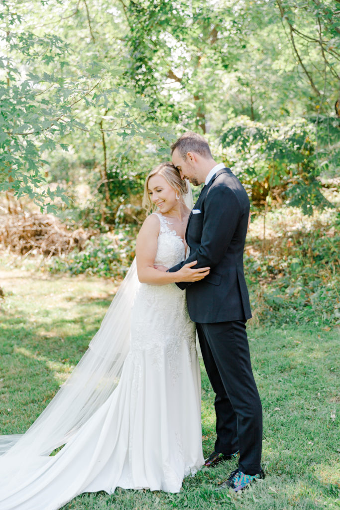 Alexis Joshua Ccs On The Rideau Wedding Photos Grey Loft Studio 2021