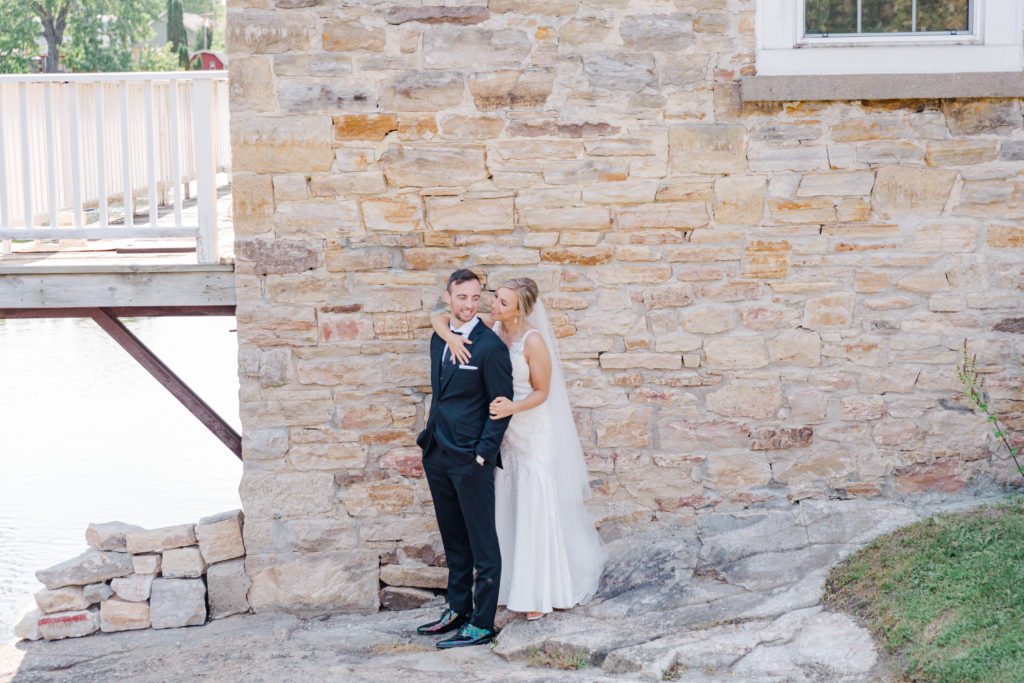 Alexis Joshua Ccs On The Rideau Wedding Photos Grey Loft Studio 2021