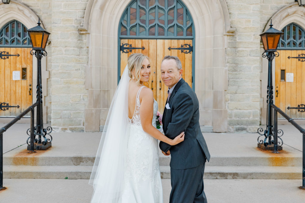 Alexis Joshua Ccs On The Rideau Wedding Photos Grey Loft Studio 2021