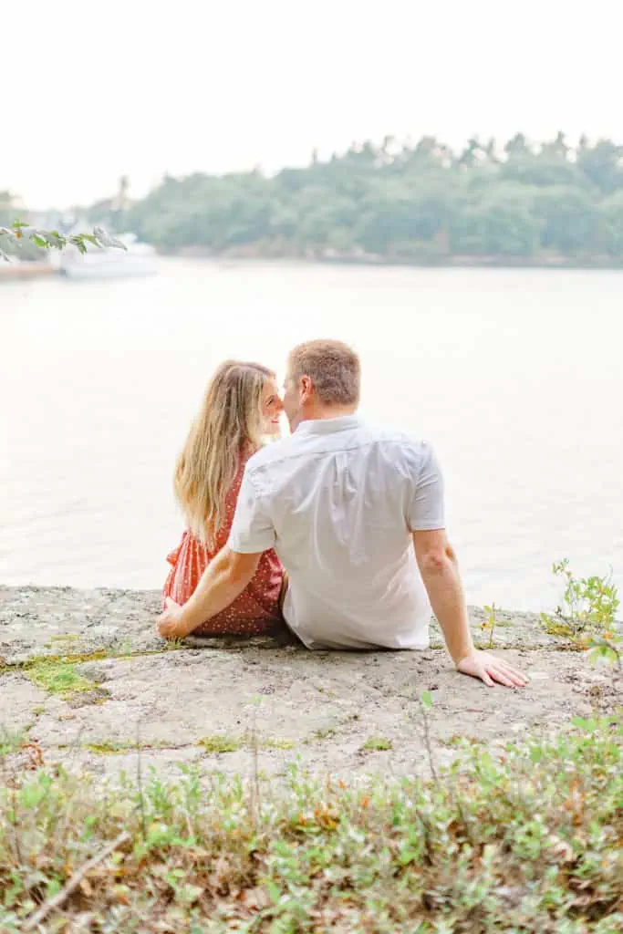 Stephanie Alan Gananoque Engagement Boat Photos Grey Loft Studio 2021