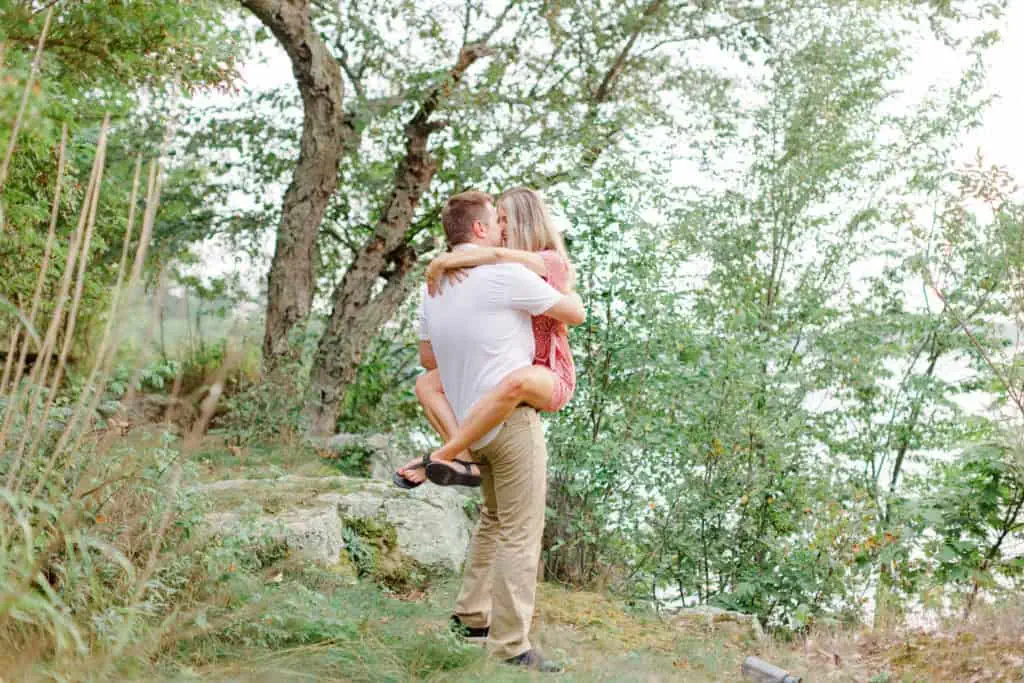 Stephanie Alan Gananoque Engagement Boat Photos Grey Loft Studio 2021