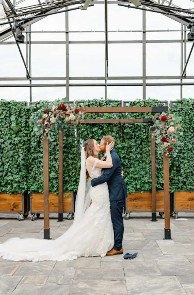 Kaitlin Ethan Aquatopia Wedding Grey Loft Studio 2021