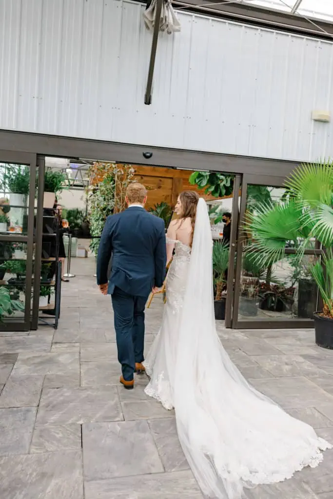 Kaitlin Ethan Aquatopia Wedding Grey Loft Studio 2021
