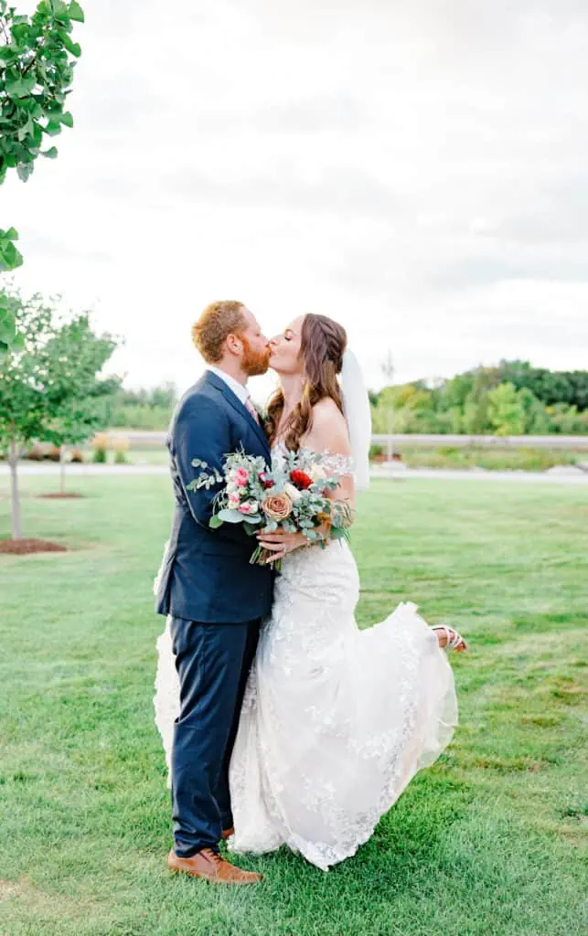 Kaitlin Ethan Aquatopia Wedding Grey Loft Studio 2021