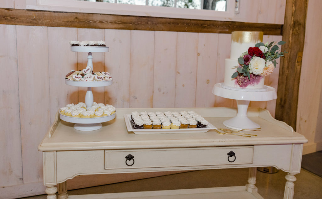 Shawnna Josh Stonefields Smoke Bomb Wedding Grey Loft Studio 2021