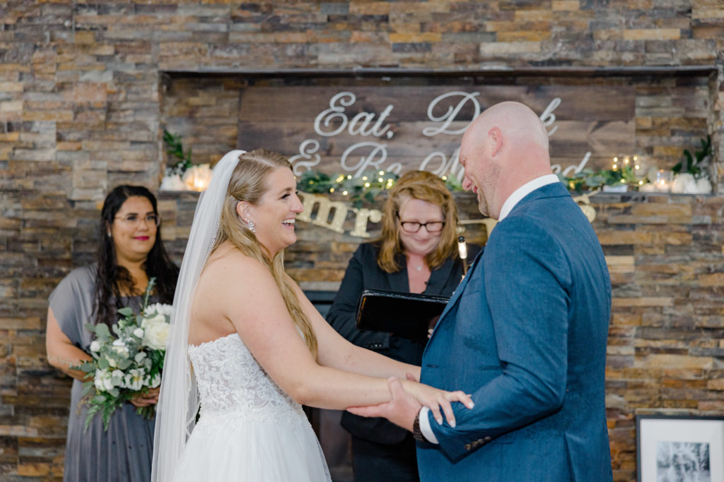 Alyssa David Wedding Ale Amberwood Grey Loft Studio 2022