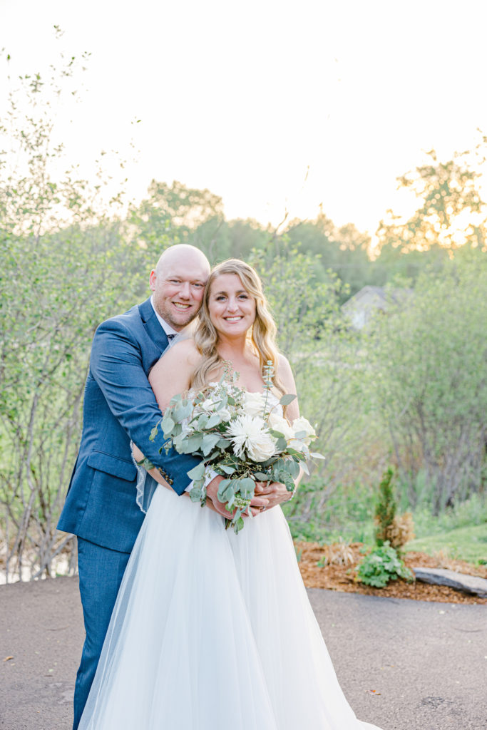 Alyssa David Wedding Ale Amberwood Grey Loft Studio 2022