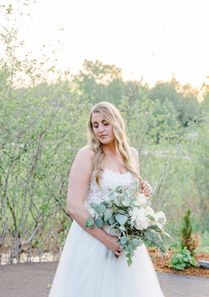 Alyssa David Wedding Ale Amberwood Grey Loft Studio 2022 436