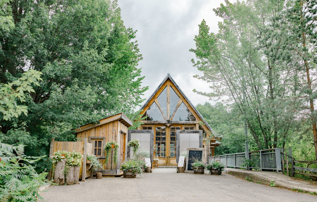 Steph Alan Pont Couvert Tremblant Wedding Grey Loft Studio 2022