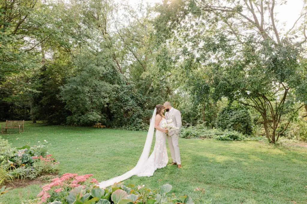 Melissa Jamal Venue22 Wedding Photos September Grey Loft Studio 2022
