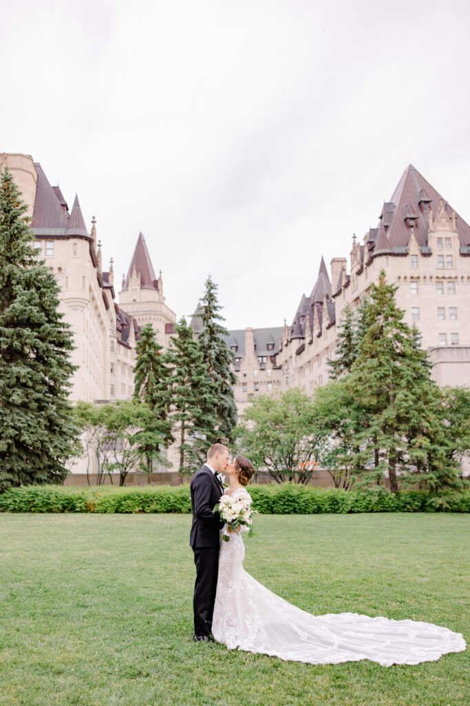 Hannah Braden Shaw Centre 50sussex Wedding June Grey Loft Studio 2023 106