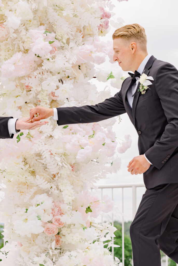 Hannah Braden Shaw Centre 50sussex Wedding June Grey Loft Studio 2023