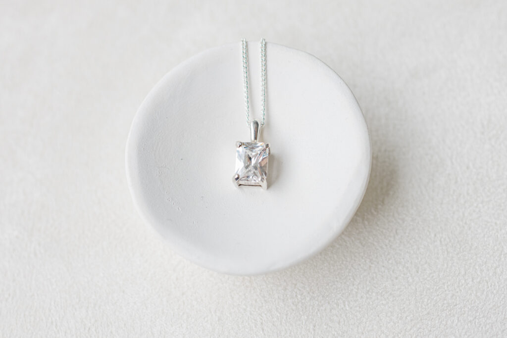 Hannah Braden Shaw Centre 50sussex Wedding June Grey Loft Studio 2023 27