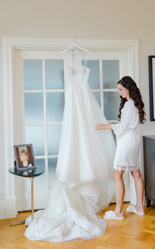 Sophie Andre Chateau Laurier Adam Room Wedding Grey Loft Studio 2023