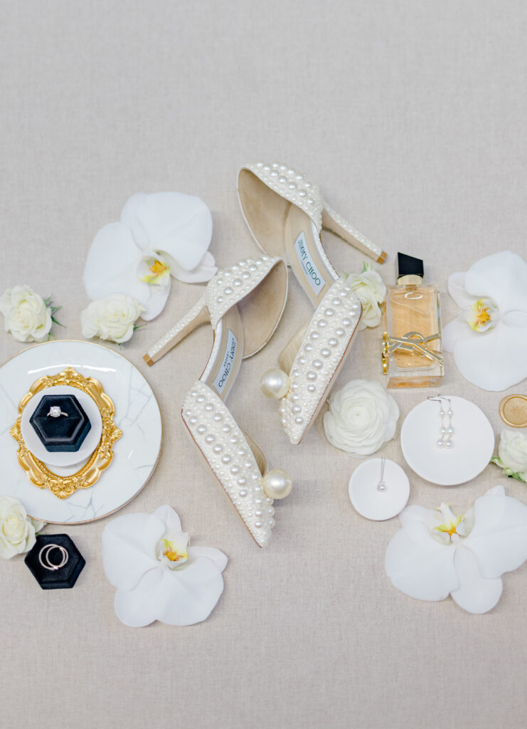 Sophie Andre Chateau Laurier Adam Room Wedding Grey Loft Studio 2023