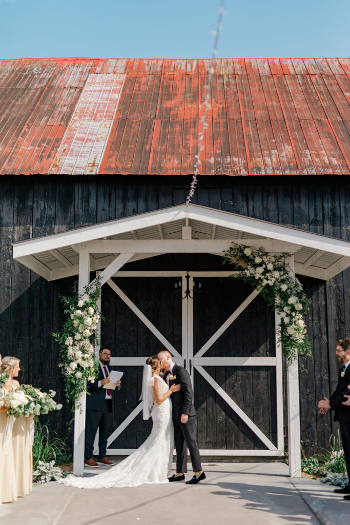 Victoria Ryan Bleeks Bergamot Wedding August Grey Loft Studio 2023