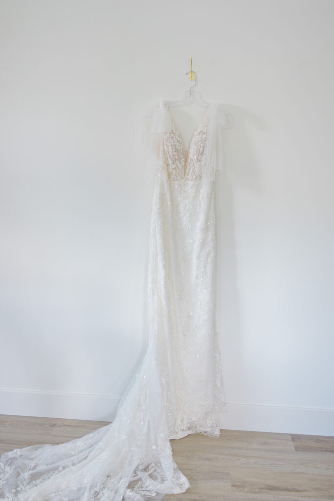 Victoria Ryan Bleeks Bergamot Wedding August Grey Loft Studio 2023