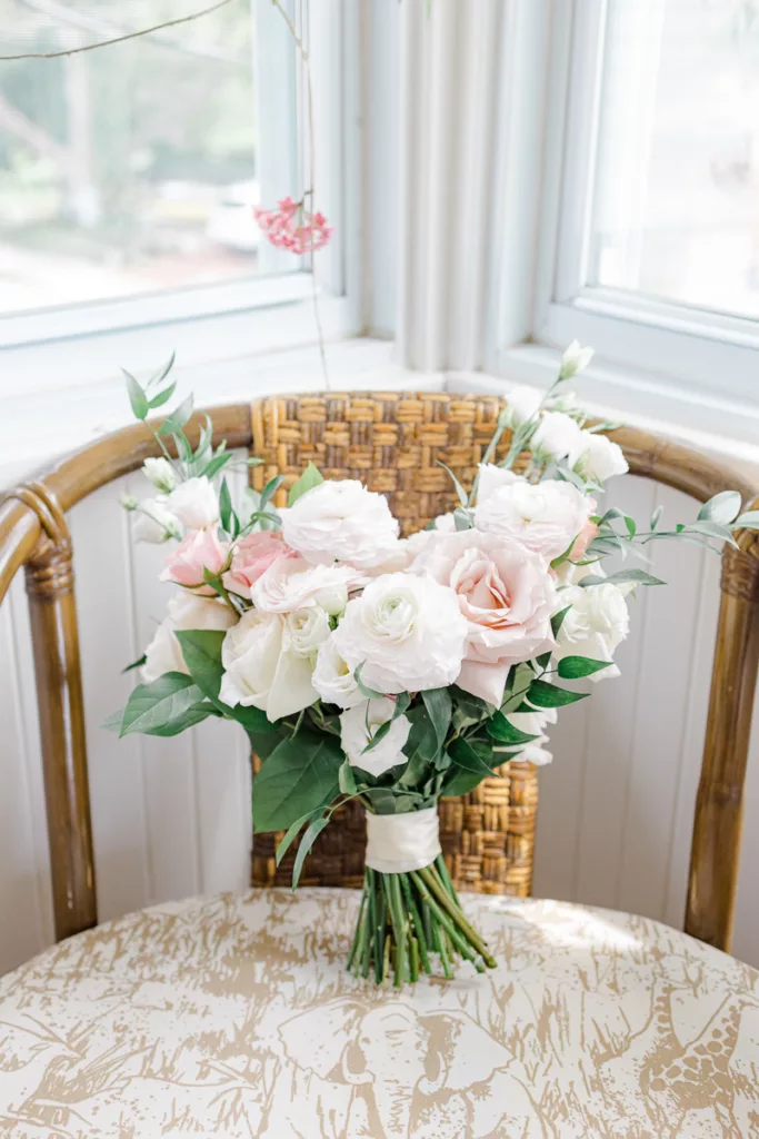 Wedecor Florals and Design - Summer Inspiration - Grey Loft Studio - Lago Wedding 
