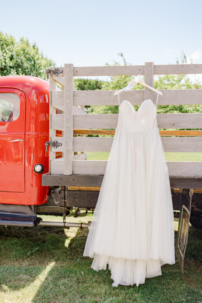 Vanessa Adam The Eddie Wedding June Grey Loft Studio 2024