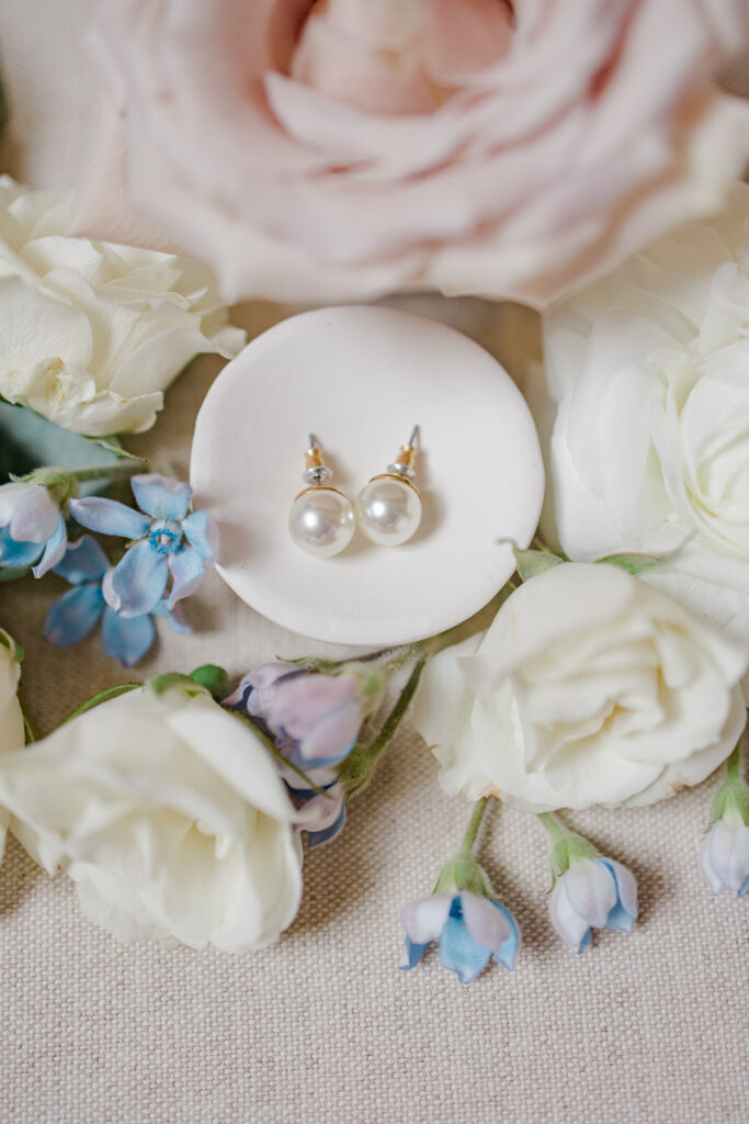 Sneak Elizabeth Colton Wedding Beantown Ranch Grey Loft Studio 2024