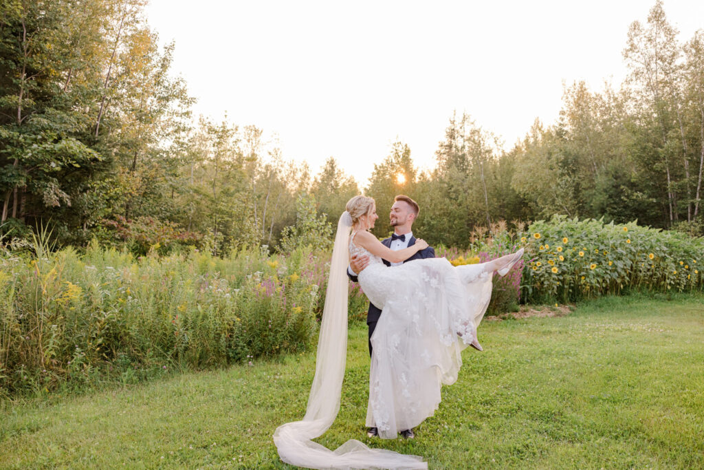Sneak Elizabeth Colton Wedding Beantown Ranch Grey Loft Studio 2024