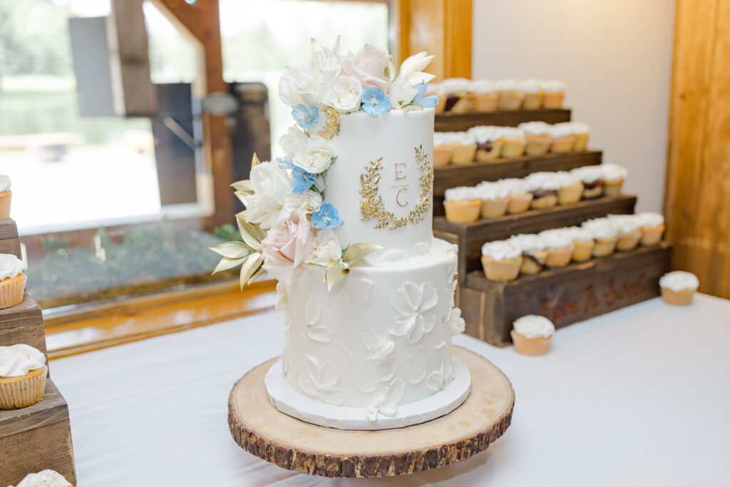 Sneak Elizabeth Colton Wedding Beantown Ranch Grey Loft Studio 2024