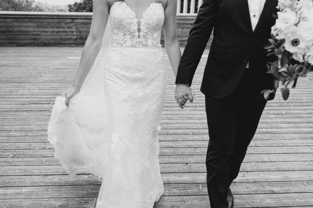 Sneak Ashley Dylan Mill Street Wedding August Grey Loft Studio 2024