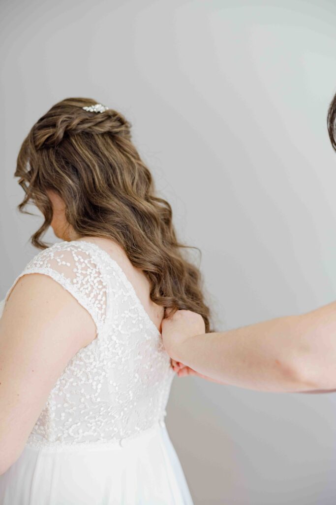 Hayley Long Aquatopia Wedding Grey Loft Studio 2024