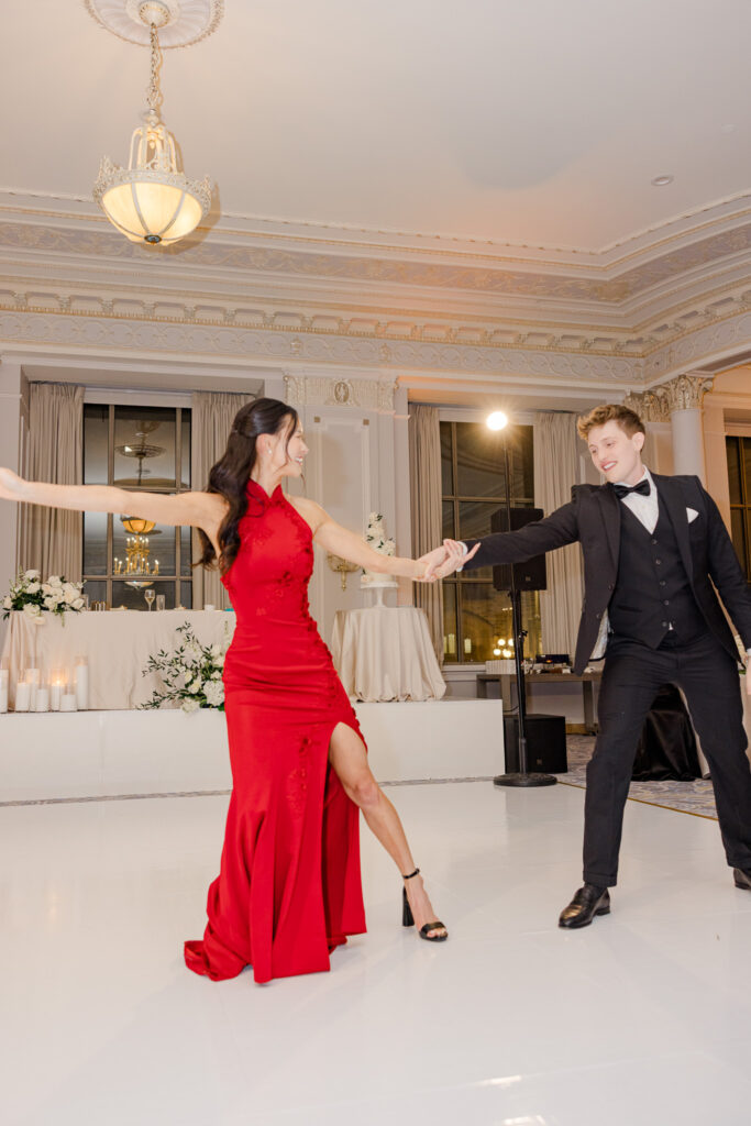 Romantic Fairmont Château Laurier Wedding