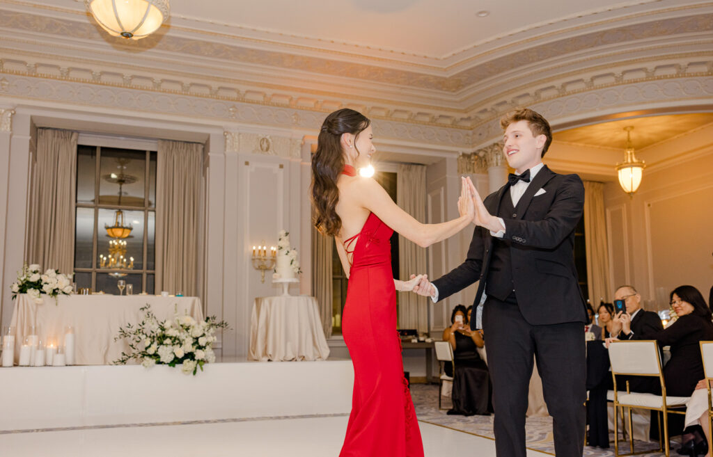 Romantic Fairmont Château Laurier Wedding