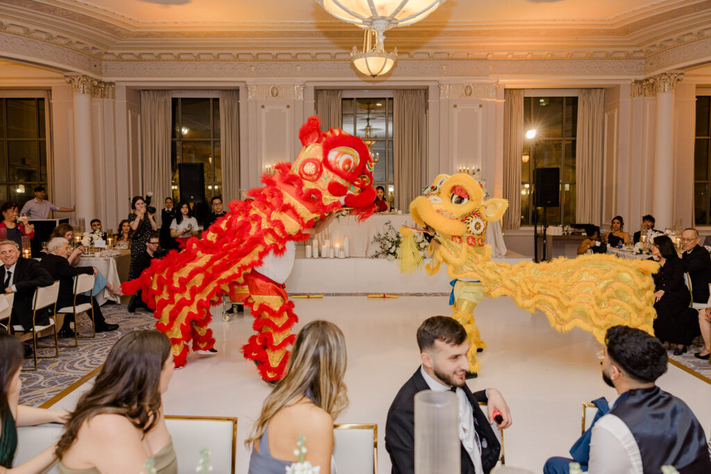 Romantic Fairmont Château Laurier Wedding