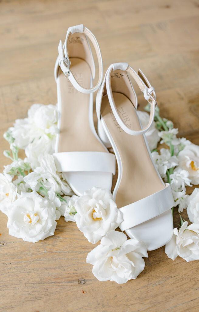 Amy Giuseppe Chateau Laurier Wedding May Grey Loft Studio 2025
