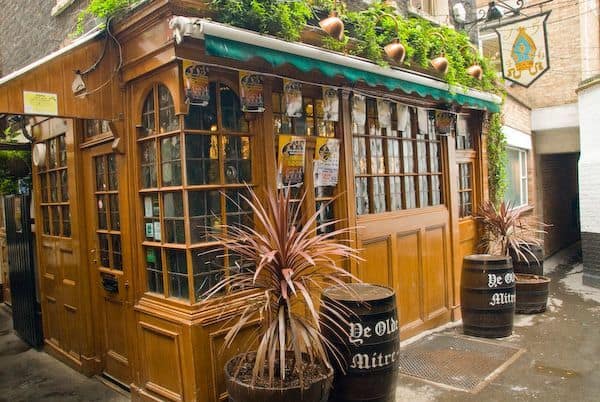 Ye Olde Mitre Tavern - 6 of the best pubs and bars in London