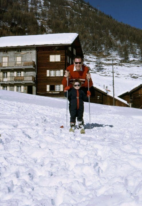 24672_380138141567_7835265_n