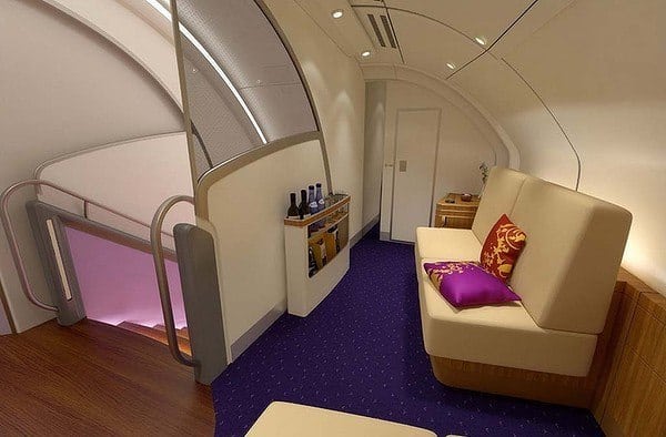 port-Thai-Airways-A380-First-Class-Bar-600x400