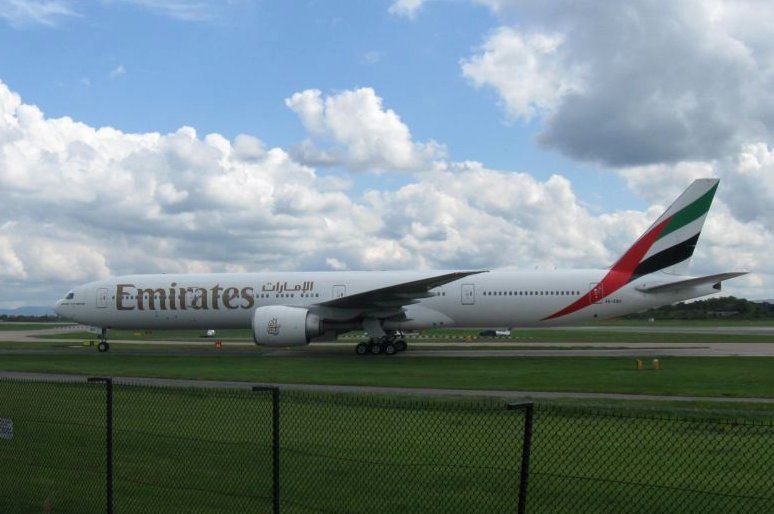 Emirates 777-300ER Business Class