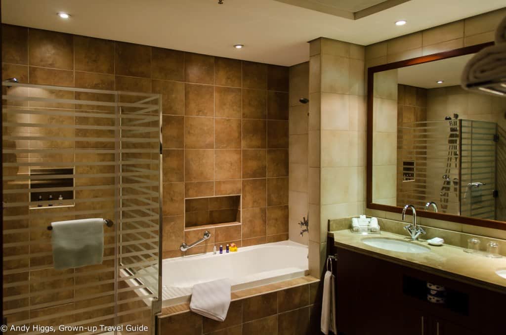 JA Oasis Beach Tower - bathroom