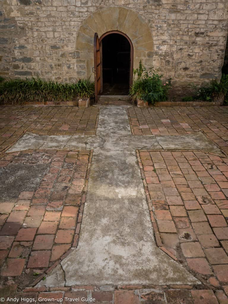 La Rectoria entrance to church