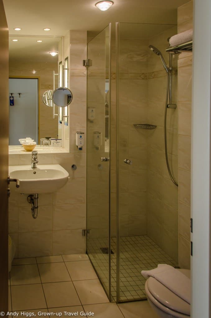 BW Kantstrasse bathroom 2