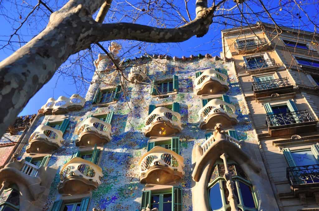 an incredible 5 days in barcelona - casa mila